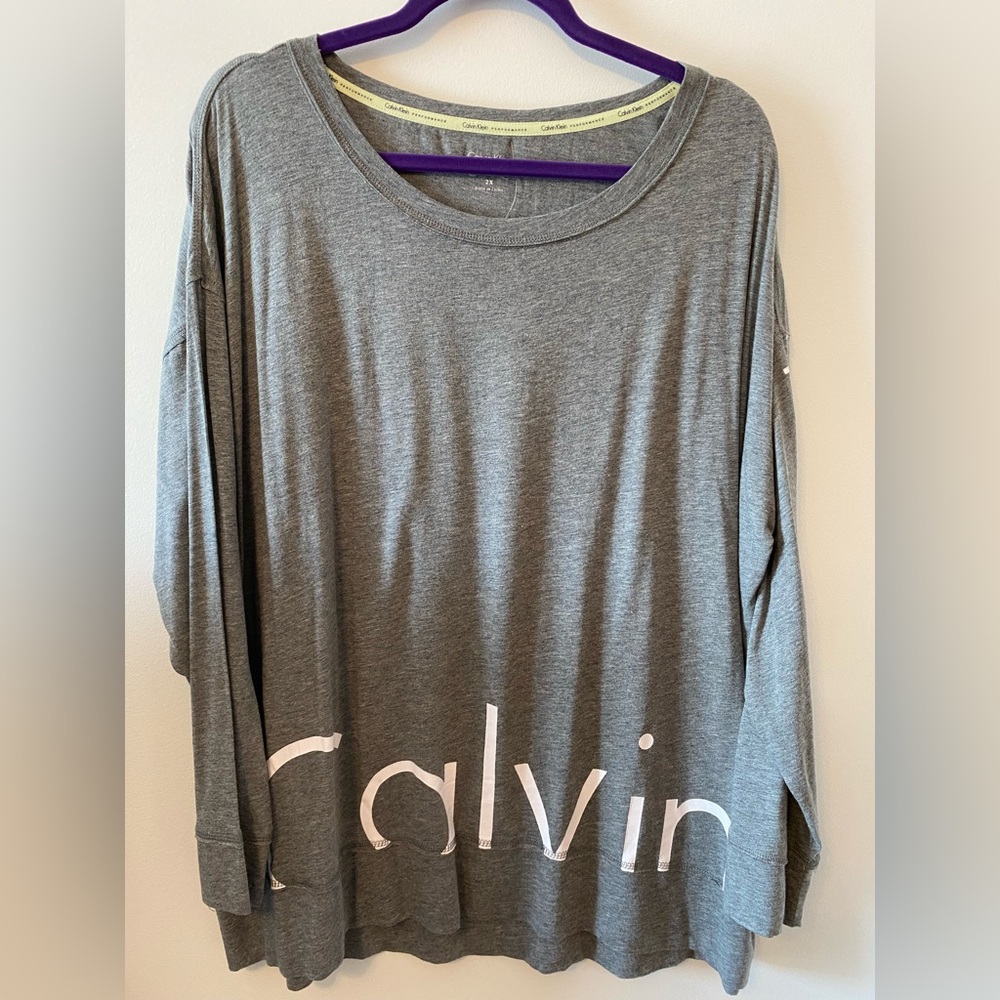 Calvin Klein Women's Long Sleeve Gray Top - Never Worn